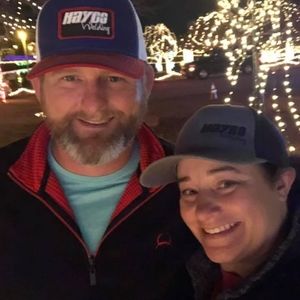 Meet your Posher, Dee dee